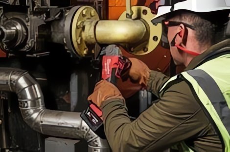 MILWAUKEE® M18 FUEL™ 115/125 мм: углошлифовальные машины с тормозом обеспечивают повышенную безопасность на рабочей площадке