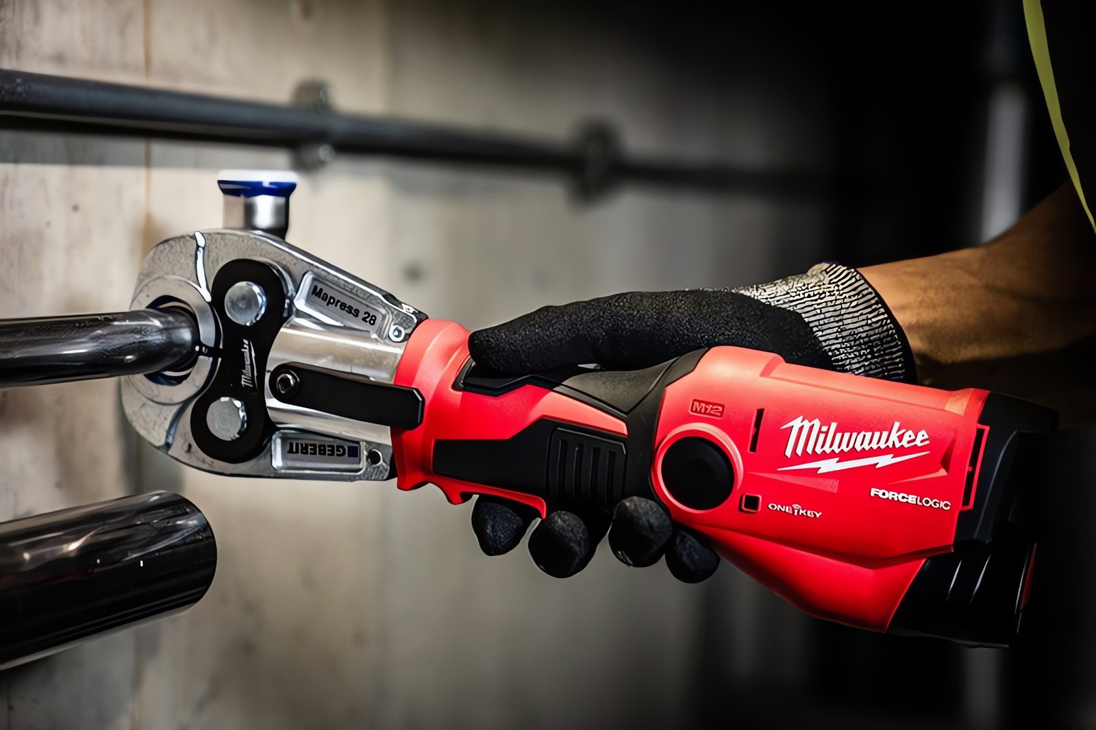 MILWAUKEE® повышает безопасность и производительность с новым решением для пресс-инструмента