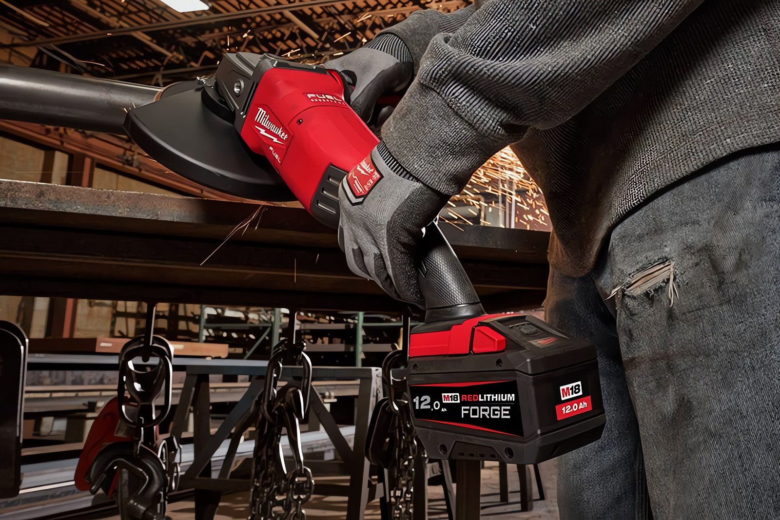 MILWAUKEE® представляет два новых аккумулятора в линейке M18™ FORGE™