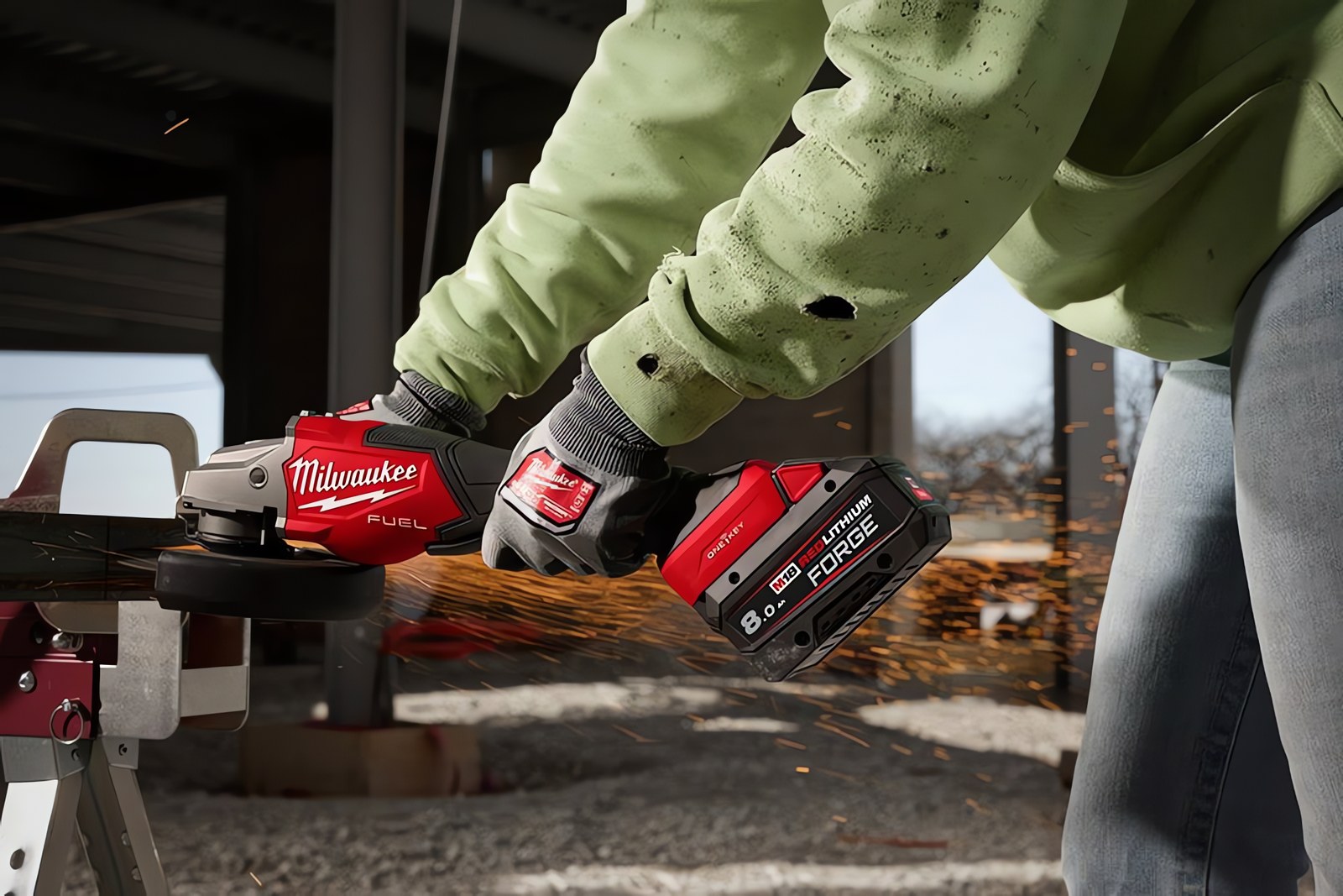 MILWAUKEE® представляет два новых аккумулятора в линейке M18™ FORGE™