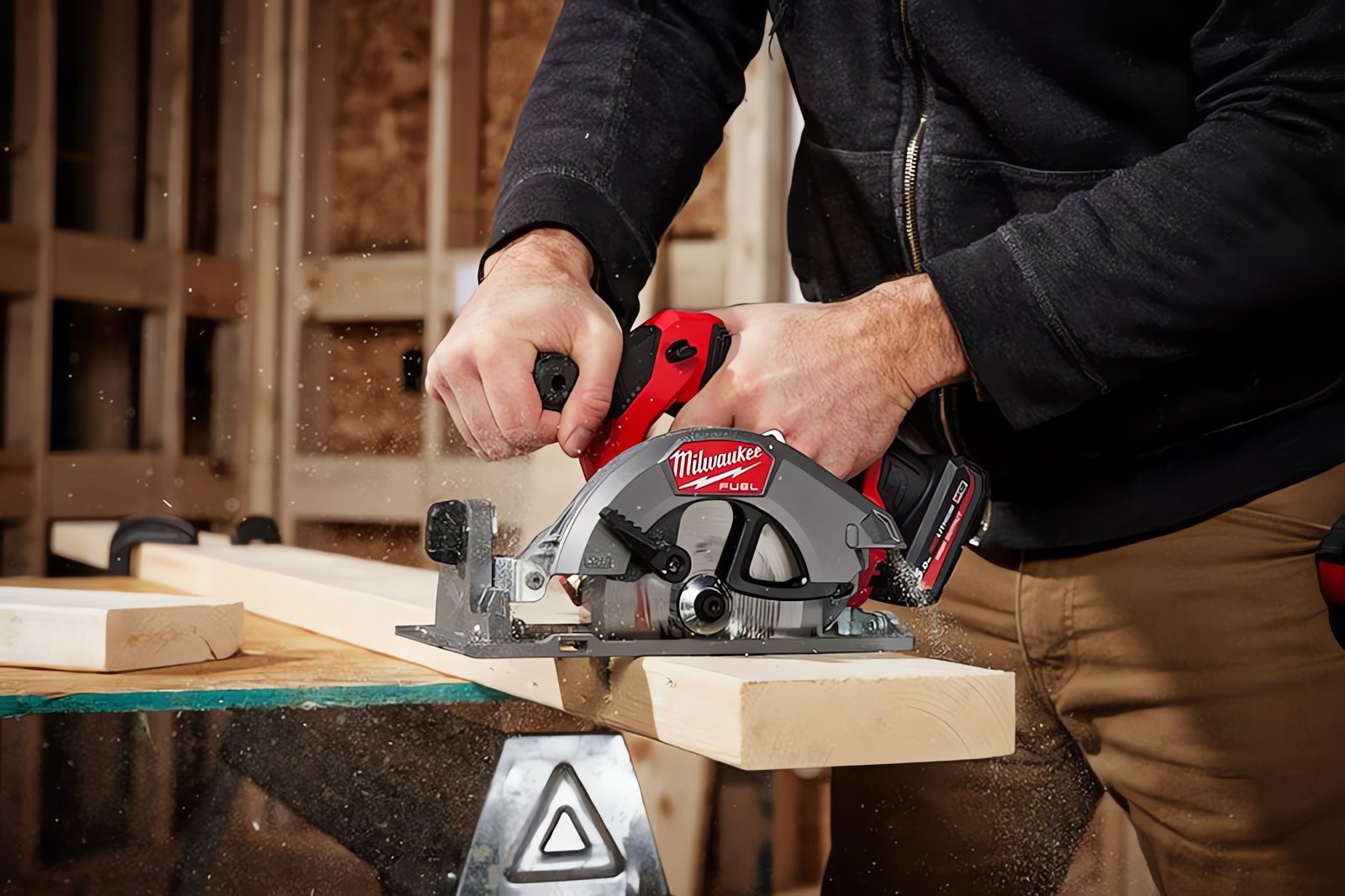 MILWAUKEE® представляет самую лёгкую дисковую пилу в своём ассортименте