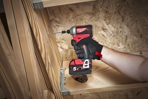 Milwaukee® расширяет линейку инструментов для сверления и крепежа новыми бесщёточными дрелями-шуруповёртами и ударными шуруповёртами M18™