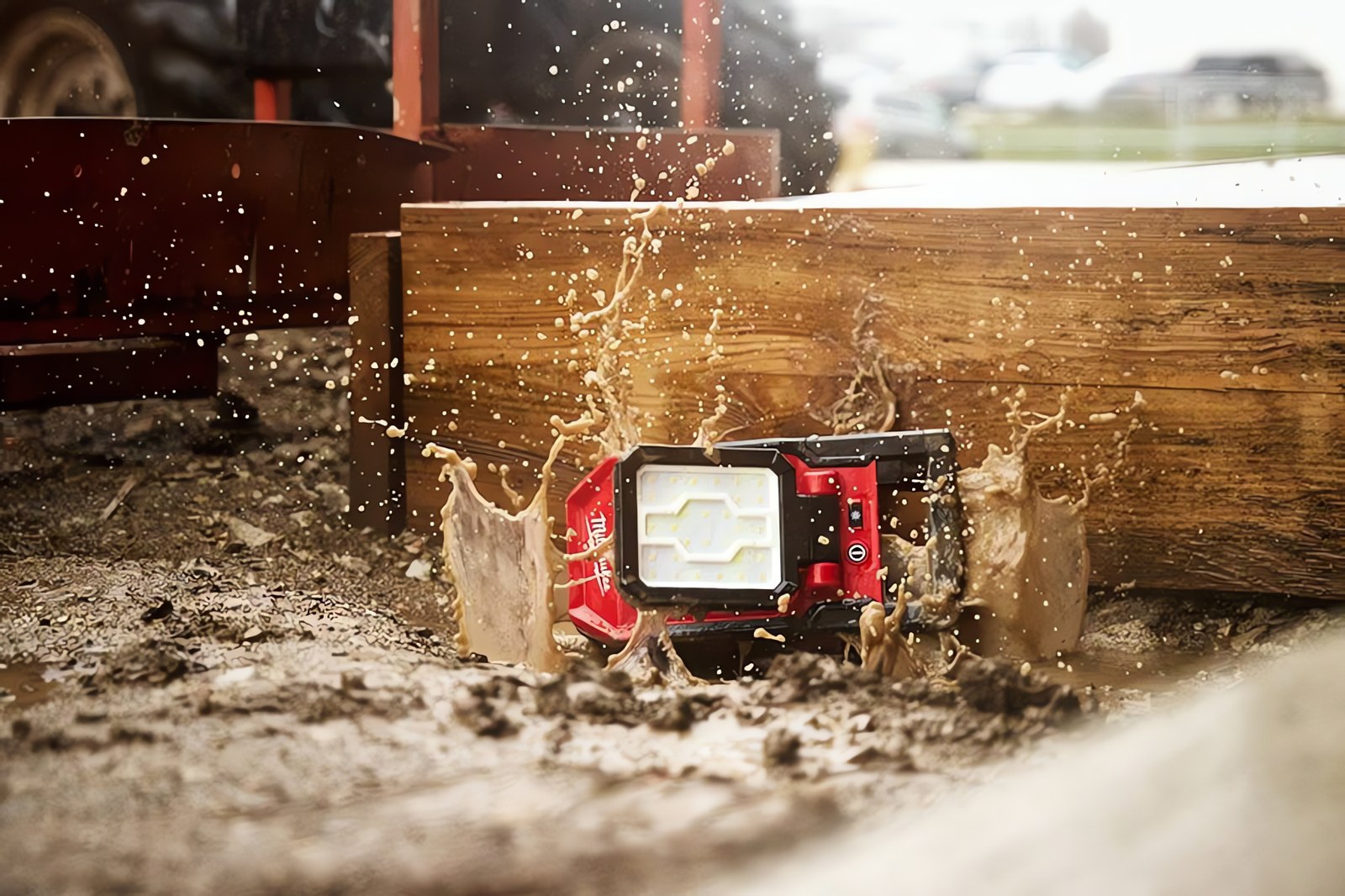 MILWAUKEE® расширяет линейку освещения M18™