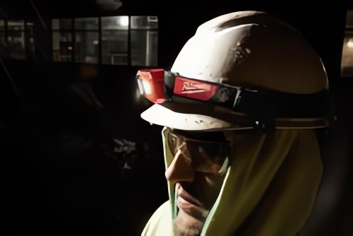Milwaukee Tools представляет масштабное расширение ассортимента налобных фонарей