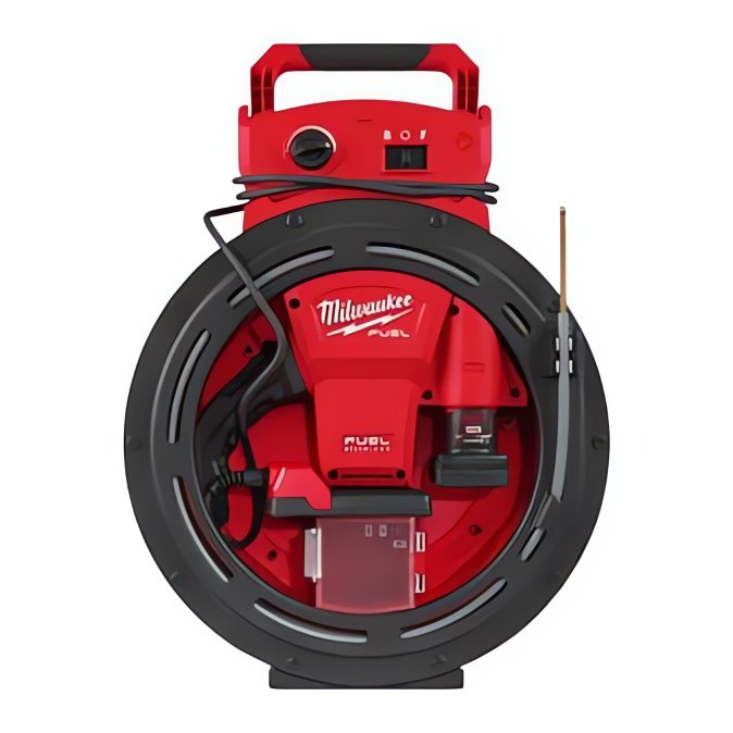 MILWAUKEE® выводит категорию оборудования для прочистки труб на новый уровень скорости и контроля