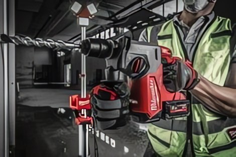 MILWAUKEE® выводит решения в категории перфораторов на новый уровень с перфоратором M18 FUEL™ второго поколения, 4-режимным, 26 мм, SDS-Plus