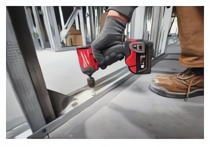 MILWAUKEE® задаёт стандарт в высокопроизводительном сверлении и закручивании с новыми M18 FUEL™ дрелью и импакт-шуруповёртом