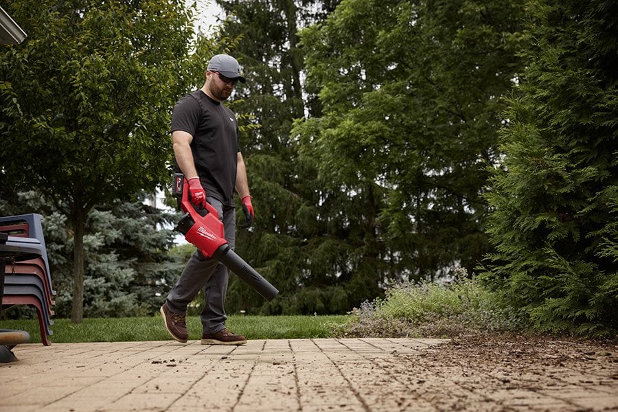 Новое пополнение линейки садовой техники MILWAUKEE®