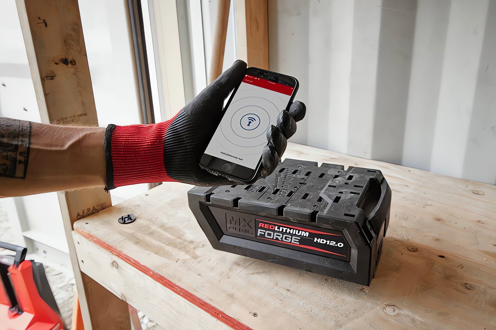 Новое расширение системы MILWAUKEE® с MX FUEL™ FORGE™