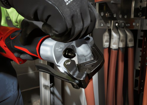 Опрессовка стала проще с новым гидравлическим прессом без матриц MILWAUKEE® M18™ FORCE LOGIC™