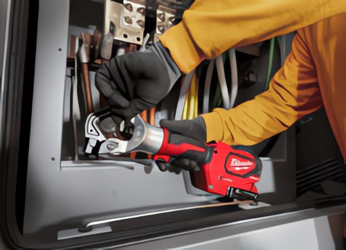 Опрессовка стала проще с новым гидравлическим прессом без матриц MILWAUKEE® M18™ FORCE LOGIC™