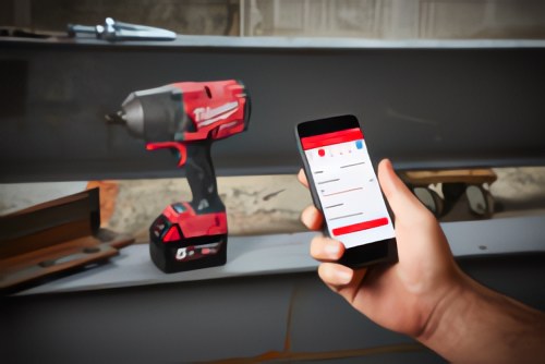 Представляем M18 FUEL™ высокомоментные ударные гайковёрты с ONE-KEY™: самый мощный ударный гайковёрт в отрасли — теперь с максимальным контролем